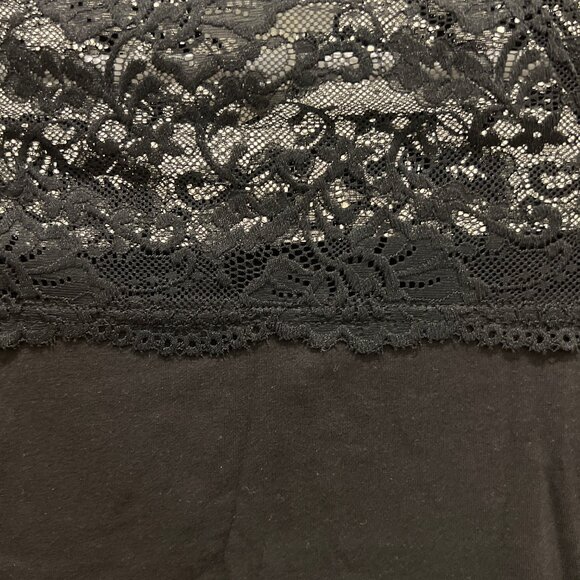 H&M Black lace top Size: XS, never worn - Picture 2 of 5